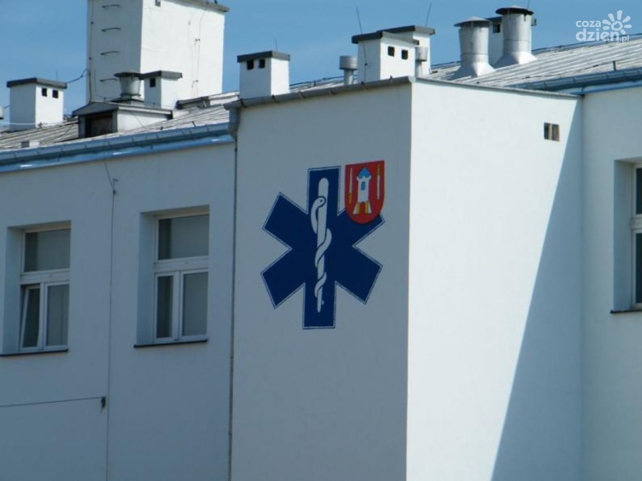 Nowe Miasto nad Pilicą - trwa ewakuacja szpitala
