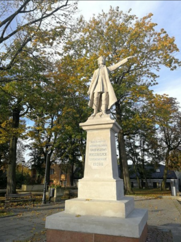 Szydłowiec. Pomnik Kościuszki po renowacji