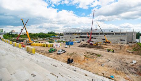 Budowa postępuje, ale czy stadion będzie w terminie?