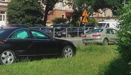 Zderzenie dwóch aut na ulicy Poniatowskiego w Radomiu