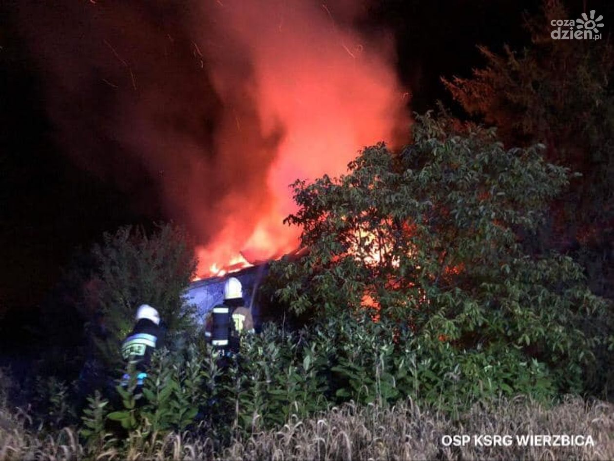 Nocny pożar domu w Polanach Kolonii 