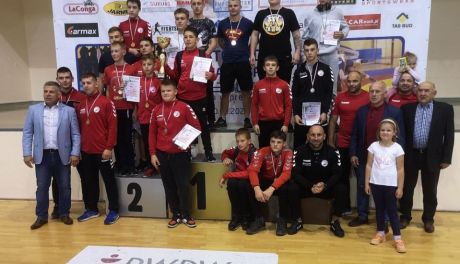 Aż 25 medali zapaśników Olimpijczyka Radom w mistrzostwach województwa