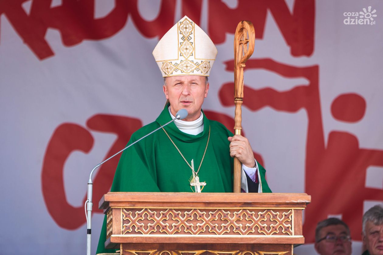 Biskup radomski modlił się w intencji bohaterów Czerwca '76