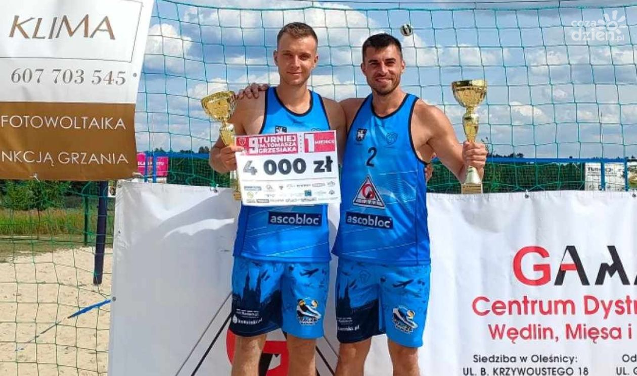 Radomianin Piotr Filipowicz zwyciężył w turnieju siatkówki plażowej pod Wrocławiem