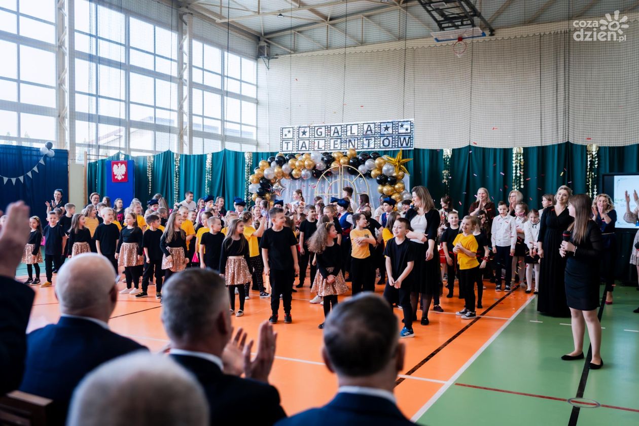 Otwarcie nowej części szkoły w Kowali-Stępocinie (zdjęcia)