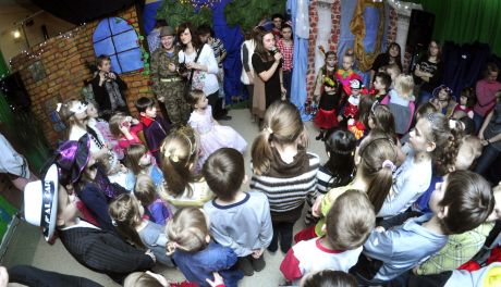 Uczniowie "Budowlanki" zorganizowali bal karnawałowy dla dzieci